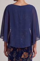 Laden Sie das Bild in den Galerie-Viewer, Dunkelblaues Bateau-Mantel Samtkragen Langes Festkleid mit Chiffon-Cape