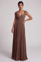 Laden Sie das Bild in den Galerie-Viewer, Coffee A-Linie V-Ausschnitt Chiffon Plissiertes Langes Festliches Kleid mit Spitze