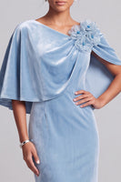 Laden Sie das Bild in den Galerie-Viewer, Hellblaues Meerjungfrauen Cape Samt Langes Festliches Kleid mit 3D-Blume