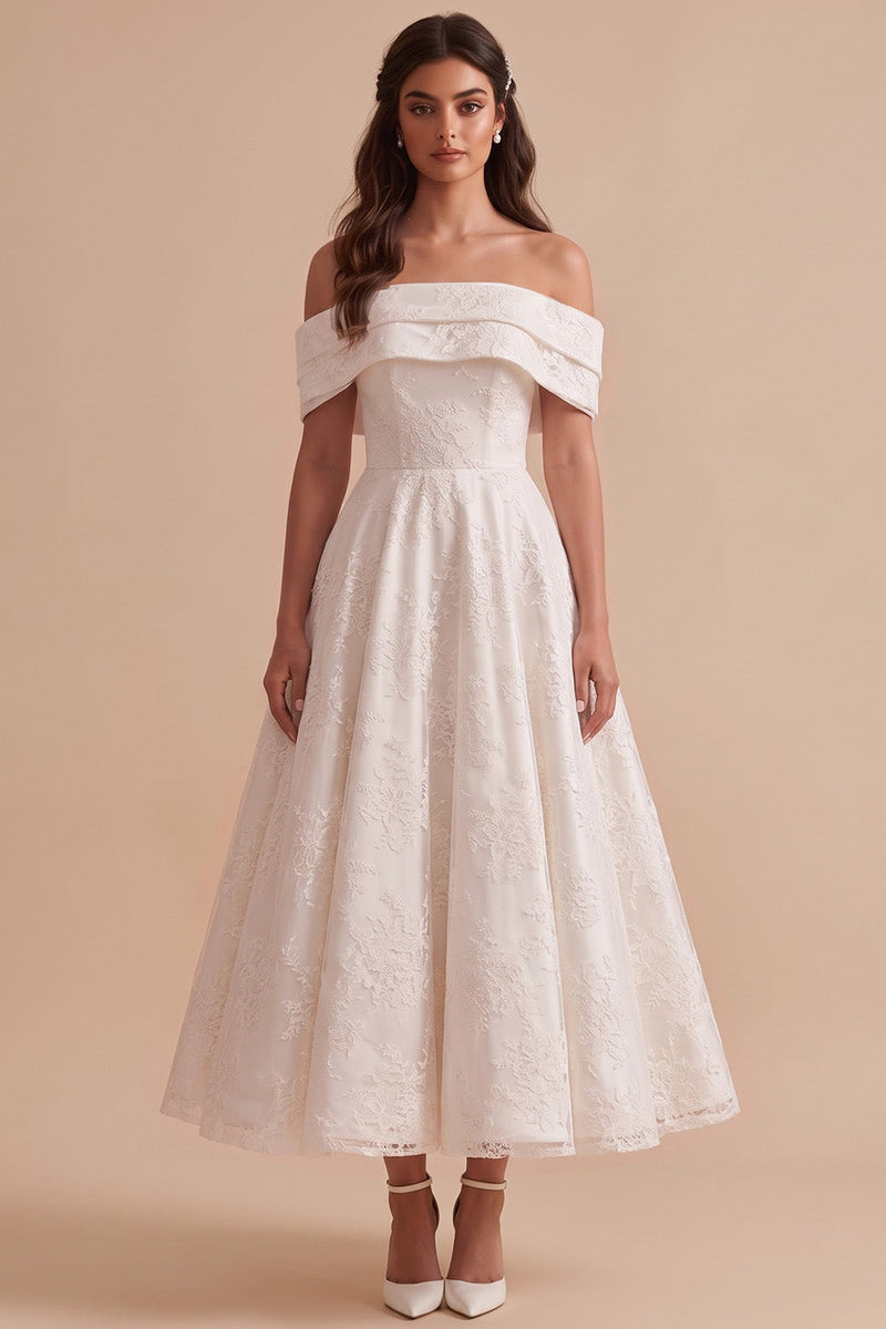 Laden Sie das Bild in den Galerie-Viewer, Weißes A-Linie Off-the-shoulder Spitze Midi-Hochzeitskleid