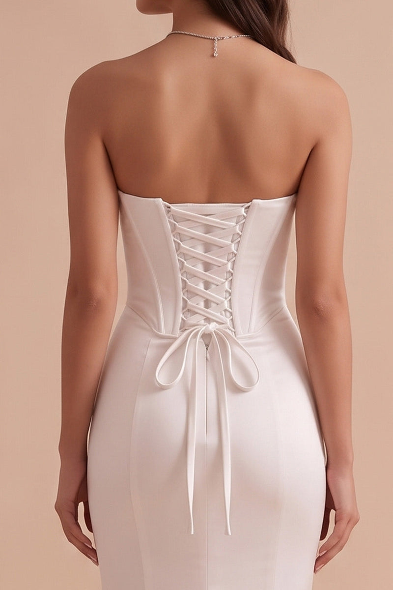 Laden Sie das Bild in den Galerie-Viewer, Weißes Korsett Meerjungfrauen Satin Trägerloses Langes Hochzeitskleid mit 3D-Blume
