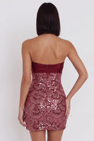 Laden Sie das Bild in den Galerie-Viewer, Burgunderrotes Pailletten Bodycon Trägerloses Kurzes Cocktailkleid