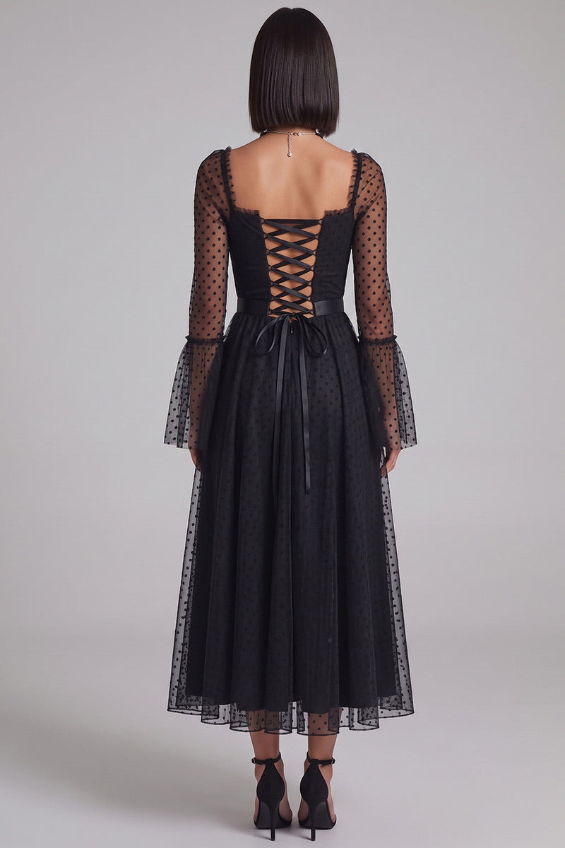 Laden Sie das Bild in den Galerie-Viewer, Schwarzes Polka-Punkte A-Linie Quadratischer Ausschnitt Tüll Midi Cocktailkleid mit weiten Ärmeln