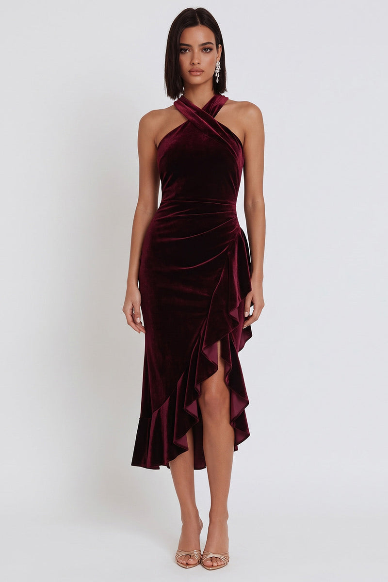 Laden Sie das Bild in den Galerie-Viewer, Burgunderrotes Samt High-Low Neckholder Meerjungfrauen Midi Cocktailkleid mit Rüschenschlitz