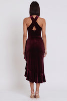 Laden Sie das Bild in den Galerie-Viewer, Burgunderrotes Samt High-Low Neckholder Meerjungfrauen Midi Cocktailkleid mit Rüschenschlitz