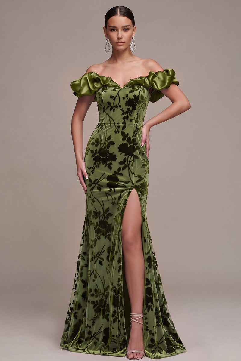 Laden Sie das Bild in den Galerie-Viewer, Olivfarbenes Puff-Off-the-Shoulder Meerjungfrauen Maxi Samtkleid mit Schlitz