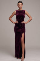 Laden Sie das Bild in den Galerie-Viewer, Cabernet Scheide Bateau-Ausschnitt Gerafftes Langes Samtkleid mit Schlitz