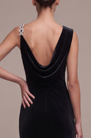 Laden Sie das Bild in den Galerie-Viewer, Schwarzes Meerjungfrauen Asymmetrisch Halsausschnitt Gerafftes Langes Samtkleid mit Streißsteinen