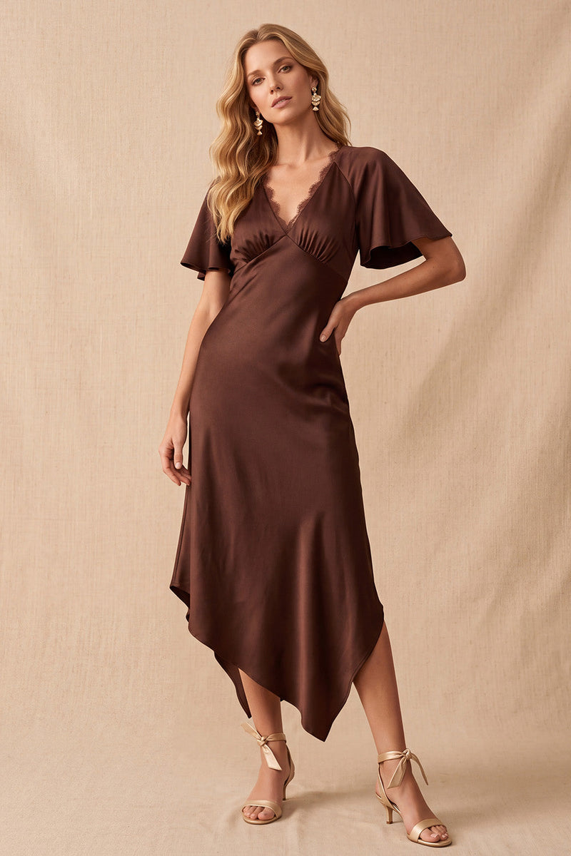 Laden Sie das Bild in den Galerie-Viewer, Kaffee Satin A-Linie V-Ausschnitt Hoch niedriges Gerafftes Midi Hochzeitsgastkleid mit Flatterärmeln
