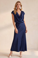 Laden Sie das Bild in den Galerie-Viewer, Marineblaues Cowl-Hals Scheiden Satin Spitzen Midi Hochzeitsgastkleid mit Mützenärmeln