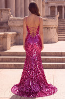 Laden Sie das Bild in den Galerie-Viewer, Glitzernde fuchsiafarbene Meerjungfrau, Tropfenpailletten, Spaghettiträger, langes Abschlussballkleid mit Schlitz