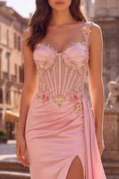 Laden Sie das Bild in den Galerie-Viewer, Pinke Blumenapplikationen Korsett, transparentes Satin-Meerjungfrauen-Langes, abschlussballbezogenes Kleid mit Schlitz