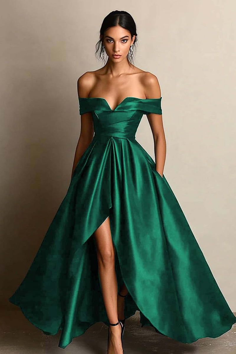 Laden Sie das Bild in den Galerie-Viewer, Schulterfreies Schwarzes Abschlussballkleid mit Schlitz