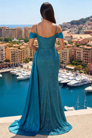 Laden Sie das Bild in den Galerie-Viewer, Glitzerndes türkisfarbenes Kaltschulter-Meerjungfrauen-Abschlussballkleid mit Girlande