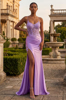 Laden Sie das Bild in den Galerie-Viewer, Champagnerapplikiertes Korsett-Meerjungfrauen-Langballkleid mit Schlitz