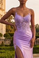 Laden Sie das Bild in den Galerie-Viewer, Champagnerapplikiertes Korsett-Meerjungfrauen-Langballkleid mit Schlitz