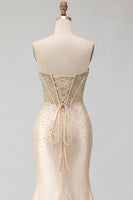 Laden Sie das Bild in den Galerie-Viewer, Sweetheart Champagner-Perlen-Meerjungfrauen-Korsett Langes Abschlussballkleid mit Schlitz