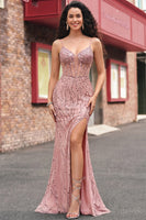 Laden Sie das Bild in den Galerie-Viewer, Pailletten-Rouge-Meerjungfrauen-Korsett-Abschlussballkleid mit Schlitz