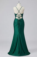 Laden Sie das Bild in den Galerie-Viewer, Dunkelgrünes applikiertes Meerjungfrauen-Abschlussballkleid mit Schlitz