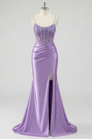 Laden Sie das Bild in den Galerie-Viewer, Lavendelfarbenes Korsett-Meerjungfrauen-Abschlussballkleid mit Schlitz