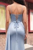 Laden Sie das Bild in den Galerie-Viewer, Staubiges blaues Korsett, Meerjungfrauen-Spitzen-Rücken, langes Abschlussballkleid mit Schlitz