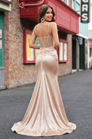 Laden Sie das Bild in den Galerie-Viewer, Champagnerperlen-Korsett-Meerjungfrauen-Abschlussballkleid