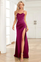 Laden Sie das Bild in den Galerie-Viewer, Meerjungfrau Spaghettiträger Dunkelgrünes langes Ballkleid mit Schlitz