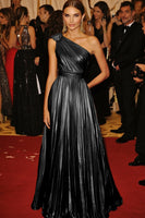 Laden Sie das Bild in den Galerie-Viewer, Goldenes A-Linie Metallic Satin Abendkleid mit einer Schulter