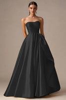 Laden Sie das Bild in den Galerie-Viewer, Gelbes Langes Trägerloses A-Linie Satin Ballkleid