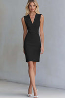 Laden Sie das Bild in den Galerie-Viewer, Elfenbein Figurbetontes Kurzes Arbeitskleid aus Satin mit V-Ausschnitt