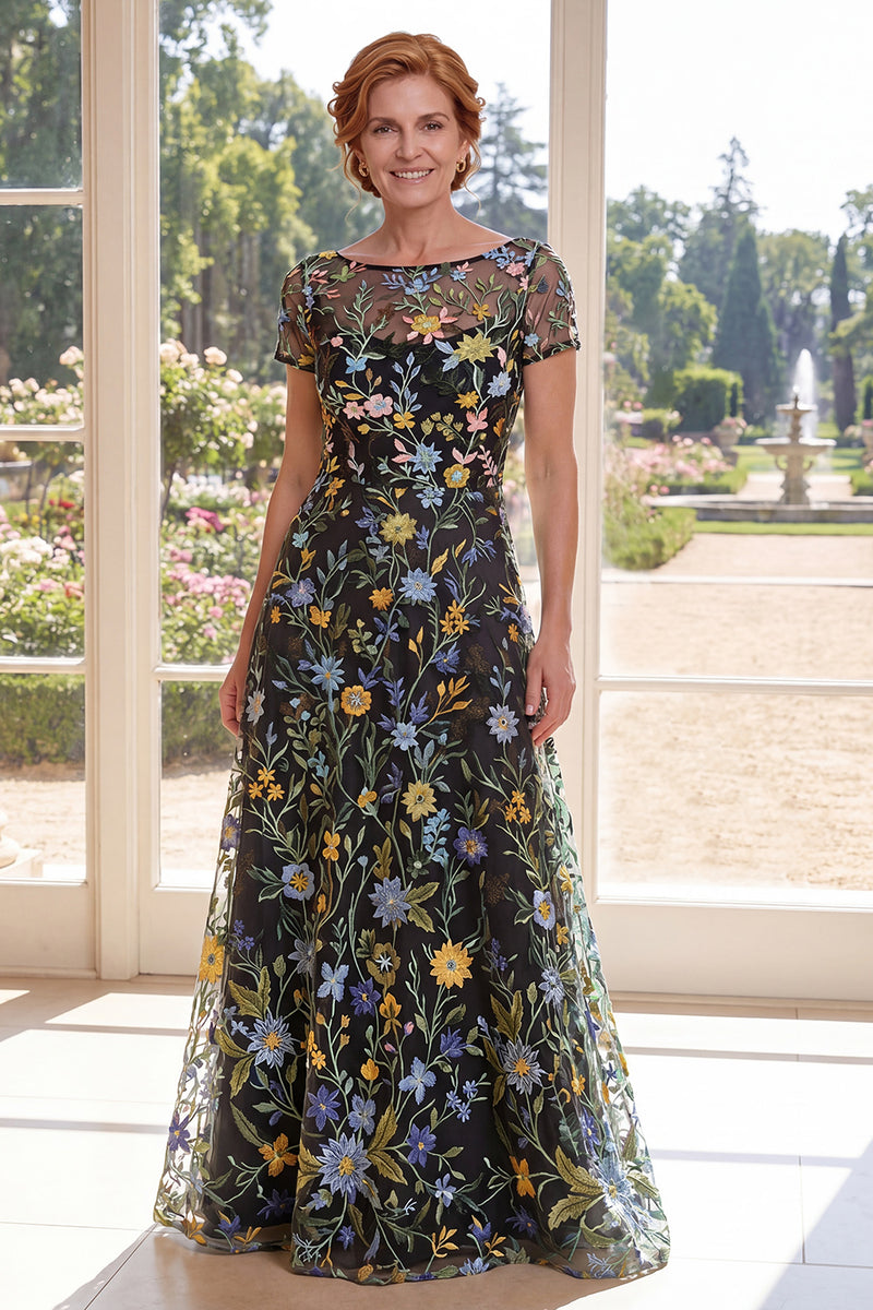 Laden Sie das Bild in den Galerie-Viewer, A-Linie grüner Tüll-Bateau-Hals mit stickendem Mutter-der-Braut-Kleid