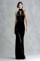 Laden Sie das Bild in den Galerie-Viewer, Burgunderrotes Samt Neckholder Schlüsselloch Langes Ballkleid