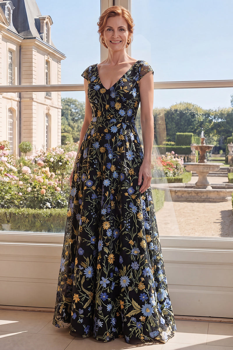 Laden Sie das Bild in den Galerie-Viewer, Grünes A-Linien-Tüll-Stickerei mit V-Ausschnitt langes Mutter-der-Braut-Kleid