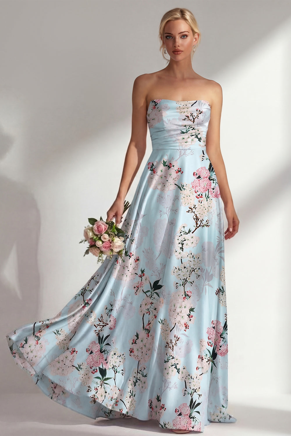 Blumenblaues, trägerloses, bedrucktes langes Brautjungfernkleid mit A-Linie
