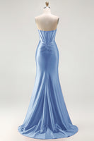 Laden Sie das Bild in den Galerie-Viewer, Rotes Trägerloses Meerjungfrauen Korsett Gerafftes Satin Langes Ballkleid mit Schlitz