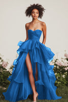 Laden Sie das Bild in den Galerie-Viewer, A Linie Herzausschnitt Marineblaues Ballkleid mit Rüschen und Schlitz