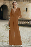 Laden Sie das Bild in den Galerie-Viewer, Einfacher Elfenbein Hochzeits-Jumpsuit mit V-Ausschnitt und Tasche