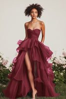 Laden Sie das Bild in den Galerie-Viewer, A Linie Herzausschnitt Marineblaues Ballkleid mit Rüschen und Schlitz