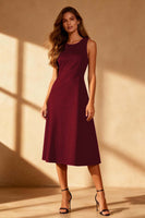 Laden Sie das Bild in den Galerie-Viewer, Schwarzes A-Linie Midi Cocktailkleid mit Rundhalsausschnitt