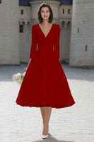 Laden Sie das Bild in den Galerie-Viewer, A-Linie Elfenbein Midi Standesamtkleid mit V-Ausschnitt