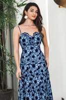 Laden Sie das Bild in den Galerie-Viewer, Blaues schwarzes Maxi Boho Partykleid mit Blumenmuster