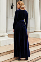 Laden Sie das Bild in den Galerie-Viewer, A-Linie Juwelen Hals schwarzes Samt Weihnachtsparty Kleid