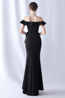 Laden Sie das Bild in den Galerie-Viewer, Burgunderrotes Meerjungfrau Schulterfreies Langes Ballkleid mit Rüschen