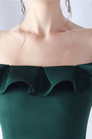 Laden Sie das Bild in den Galerie-Viewer, Burgunderrotes Meerjungfrau Schulterfreies Langes Ballkleid mit Rüschen