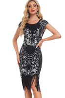 Laden Sie das Bild in den Galerie-Viewer, Schwarzes Etui Flügelärmel Pailletten 1920er Jahre Flapperkleid mit Fransen