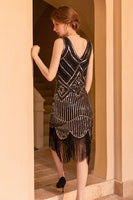 Laden Sie das Bild in den Galerie-Viewer, Glitzerndes schwarzes Etui Pailletten 1920er Jahre Flapperkleid mit Fransen