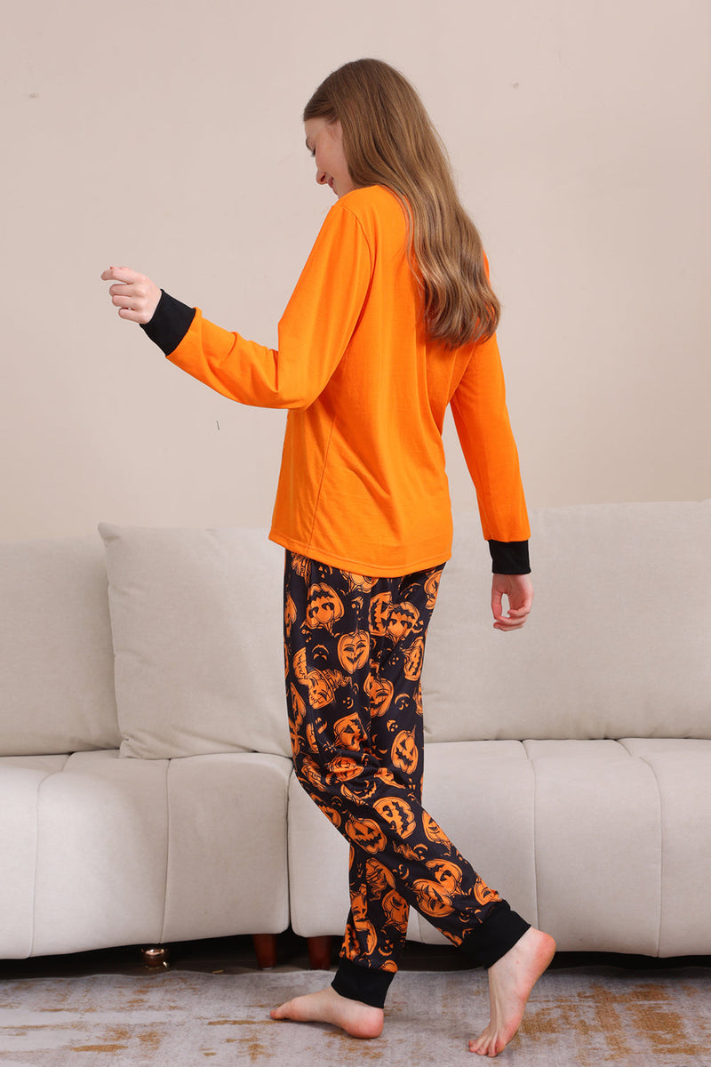 Laden Sie das Bild in den Galerie-Viewer, Orange Halloween Langarm-Familien-Pyjama-Set