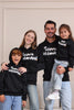 Laden Sie das Bild in den Galerie-Viewer, Schwarze Halloween-Familien-Sweatshirts mit Textdruck und Kapuze