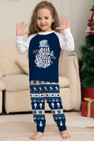 Laden Sie das Bild in den Galerie-Viewer, Dunkelblaues langärmeliges gestreiftes Hosenset mit bedrucktem Weihnachtspyjama
