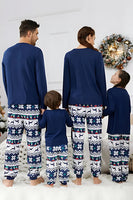 Laden Sie das Bild in den Galerie-Viewer, Marineblauer Rentier Bedruckter Weihnachtsfamilien-Pyjama